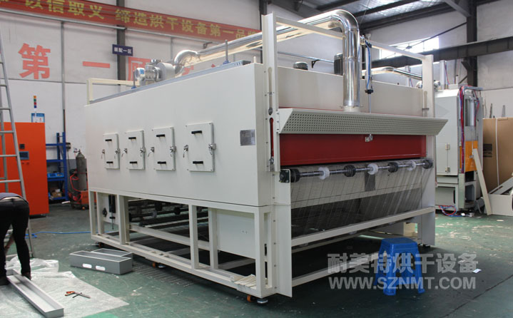 汽車(chē)輪罩板加熱軟化后壓成形自動(dòng)化烘烤線